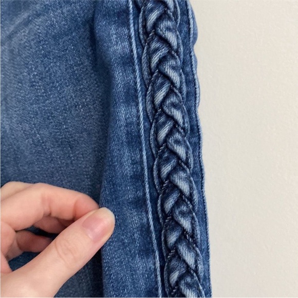 Judy Blue Braided Detail Relaxed Fit Skinny Leg Jeans - Picture 6 of 11